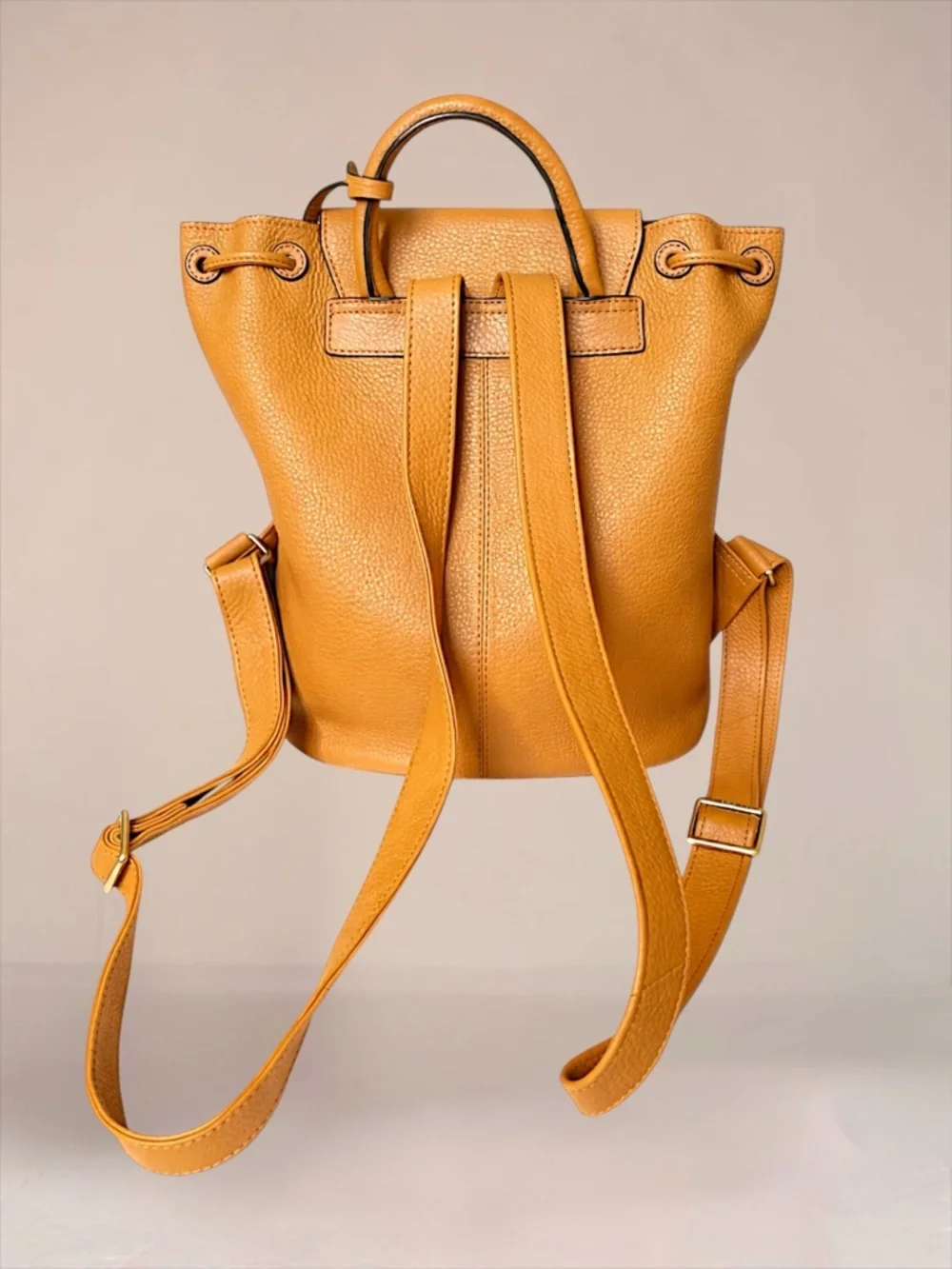 RADLEY LONDON Tan Leather Backpack with Gold Hardware